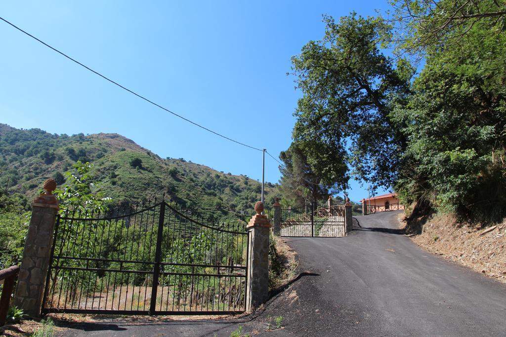 Profetina Village Мотта-Камастра Экстерьер фото